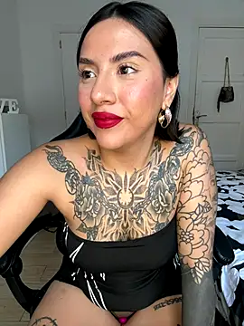 Snapshot of AlaskaLover chatting on 10-08-25, 06:22 AlaskaLover online show from 10-08-25, 06:22