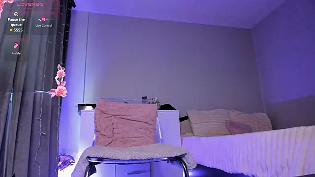kyliejo18 online show from 06-22-26, 03:08