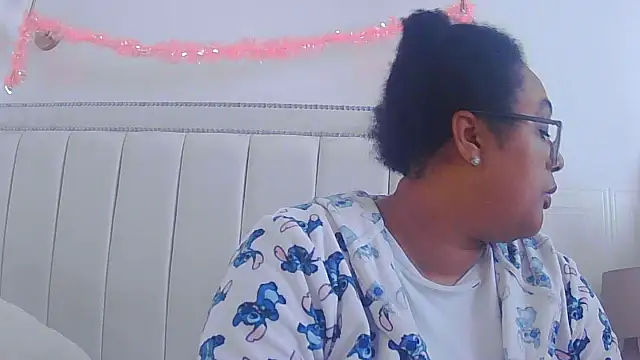 vanilla chocolate23 online show from 11-17-25, 10:54