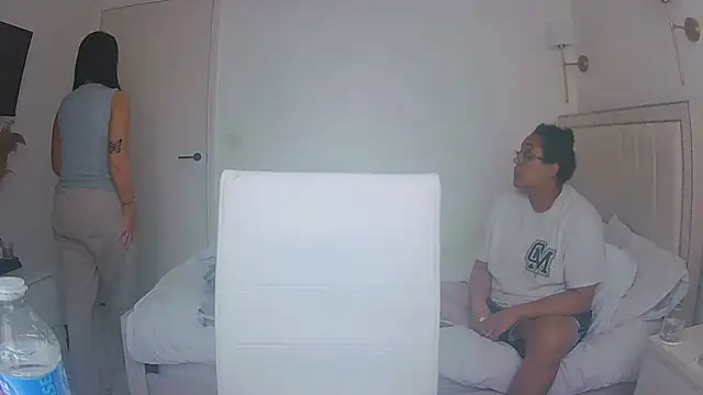 vanilla chocolate23 online show from 04-26-26, 10:57