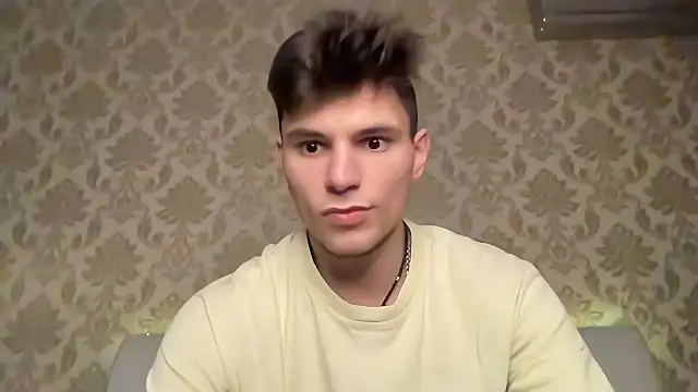 denlover1 online show from 03-05-25, 04:02