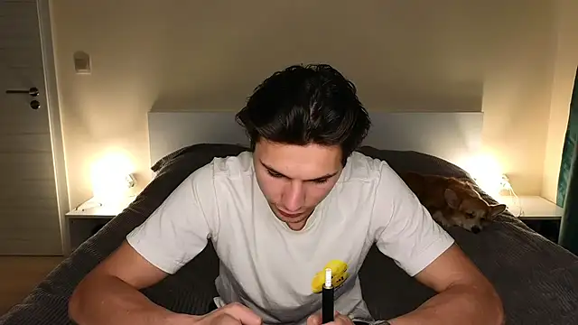 denlover1 online show from 04-08-26, 03:45