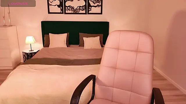 AdeliaKiss online show from 03-17-26, 04:39