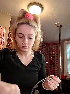 lexybabyxo online show from 02-10-26, 12:31