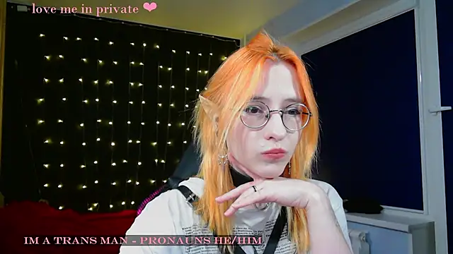 Snapshot of Honelin chatting on 02-03-25, 04:10 Honelin online show from 02-03-25, 04:10