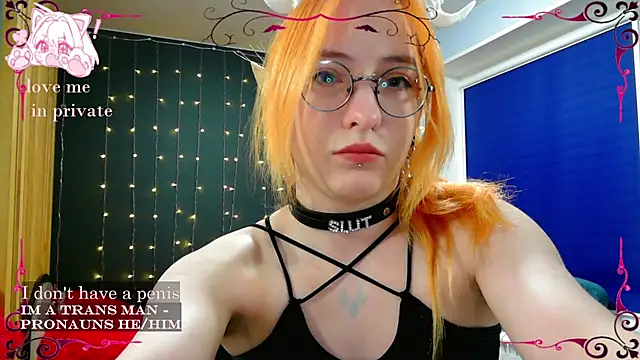 Snapshot of Honelin chatting on 02-15-25, 03:39 Honelin online show from 02-15-25, 03:39