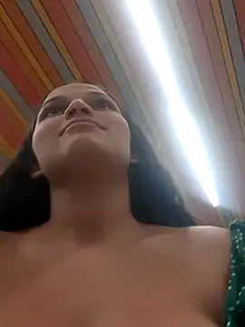 Snapshot of girl_milk1 chatting on 12-06-24, 01:29 girl milk1 online show from 12-06-24, 01:29