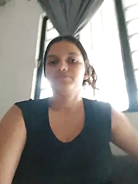 Snapshot of girl_milk1 chatting on 02-07-25, 03:52 girl milk1 online show from 02-07-25, 03:52