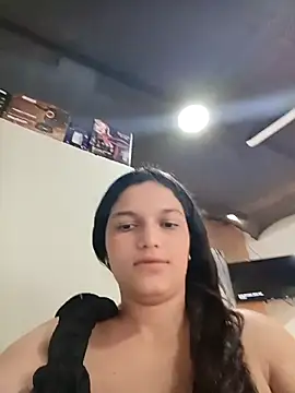 Snapshot of girl_milk1 chatting on 10-26-25, 10:04 girl milk1 online show from 10-26-25, 10:04