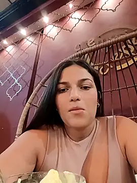 Snapshot of girl_milk1 chatting on 11-11-25, 11:16 girl milk1 online show from 11-11-25, 11:16