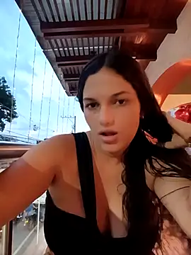 Snapshot of girl_milk1 chatting on 11-17-25, 10:37 girl milk1 online show from 11-17-25, 10:37