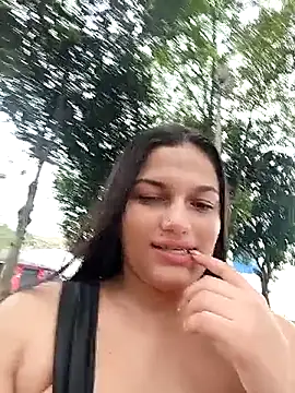 Snapshot of girl_milk1 chatting on 11-23-25, 09:36 girl milk1 online show from 11-23-25, 09:36