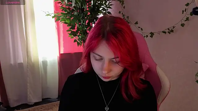 Miss you kiss online show from 04-28-26, 09:25