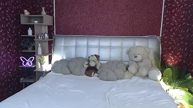 Snapshot of AuroraAksnesss chatting on 09-11-25, 08:14 AuroraAksnesss online show from 09-11-25, 08:14