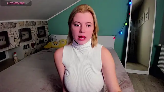 Snapshot of LillyDepp chatting on 12-29-24, 11:39 LillyDepp online show from 12-29-24, 11:39