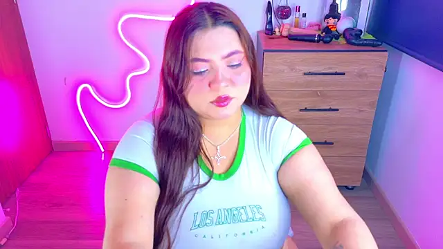 Snapshot of Rebeca_charme21 chatting on 09-09-25, 08:25 Rebeca charme21 online show from 09-09-25, 08:25