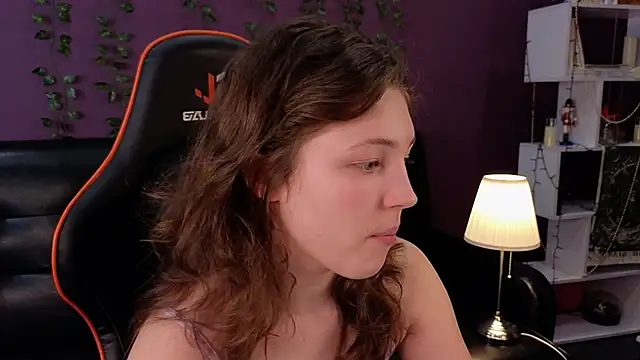 cherry lea online show from 02-12-25, 05:16