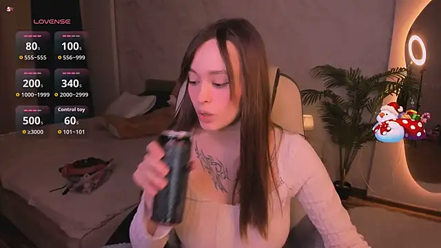 BadScarlet1 online show from 12-19-25, 01:29