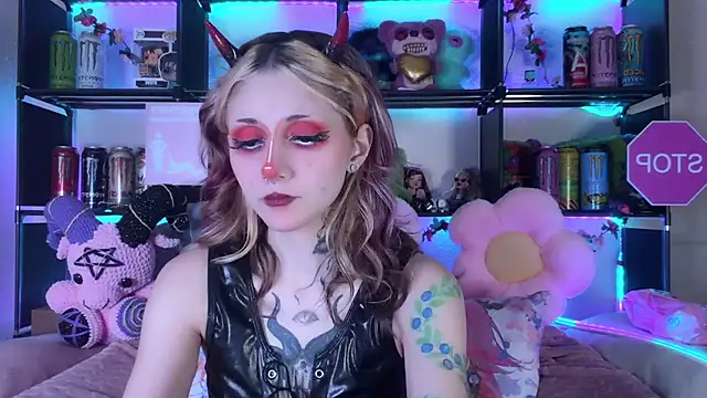  Devill Baby online show from 05-25-26, 07:42