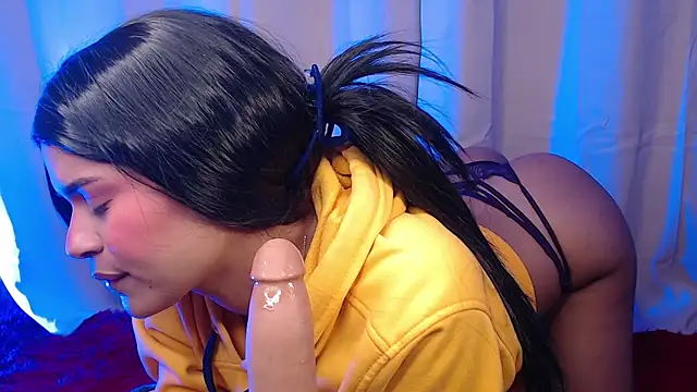 Snapshot of Annyjhonson chatting on 01-24-25, 09:47 Annyjhonson online show from 01-24-25, 09:47