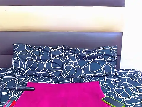 NunuBerry16 online show from 01-16-26, 08:29