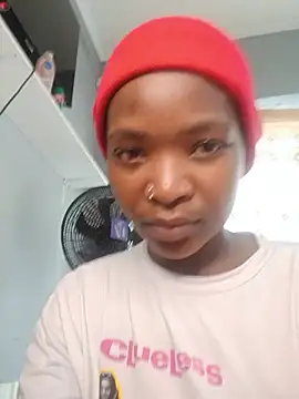 Snapshot of NunuBerry16 chatting on 07-23-26, 12:47 NunuBerry16 online show from 07-23-26, 12:47