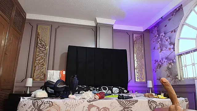 mature bigass   online show from 12-13-25, 07:53