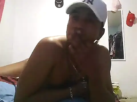 Snapshot of diablonegro69 chatting on 12-15-24, 02:08 diablonegro69 online show from 12-15-24, 02:08