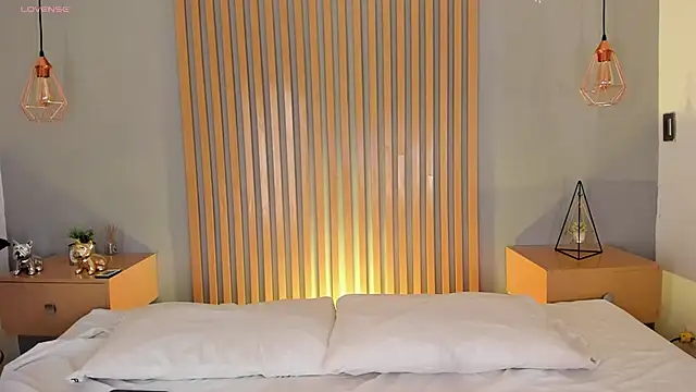 mary suarez online show from 02-18-25, 03:31