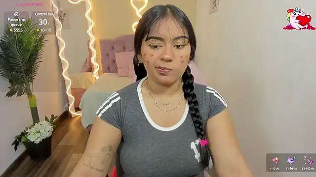 kendra tay online show from 01-31-25, 03:41