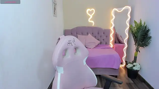 kendra tay online show from 02-14-25, 03:11