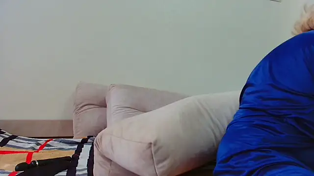 Brionia online show from 03-06-25, 06:41