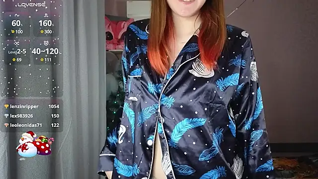 Snapshot of CassieJuice69 chatting on 12-25-24, 09:00 CassieJuice69 online show from 12-25-24, 09:00