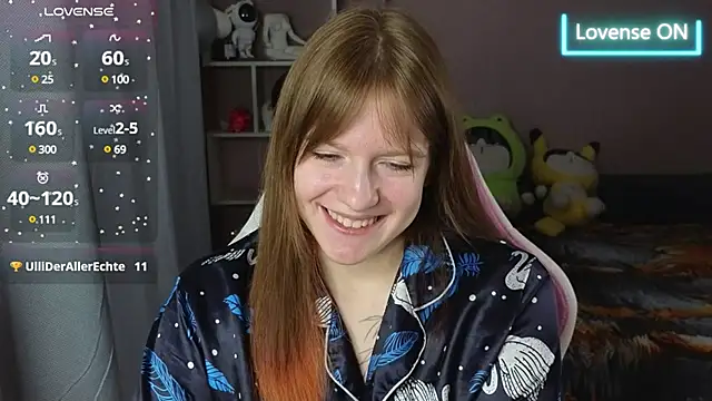 Snapshot of CassieJuice69 chatting on 02-17-25, 10:25 CassieJuice69 online show from 02-17-25, 10:25