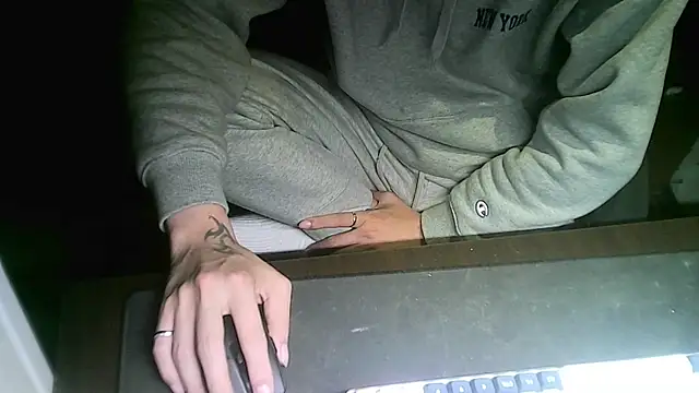 Snapshot of Ryan67533 chatting on 12-22-24, 09:22 Ryan67533 online show from 12-22-24, 09:22