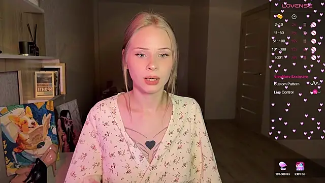 lisa barbie online show from 10-22-25, 08:08