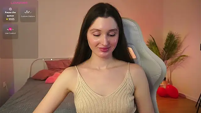 Snapshot of tender_babyy chatting on 03-03-25, 02:37 tender babyy online show from 03-03-25, 02:37