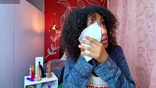 Zia Green online show from 03-04-25, 03:26