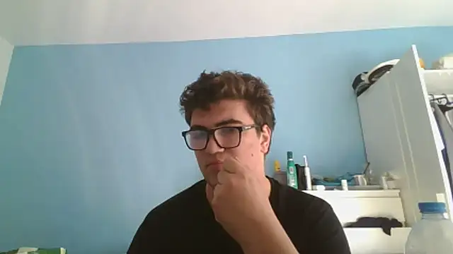 Snapshot of sorolla12 chatting on 12-15-25, 12:20 sorolla12 online show from 12-15-25, 12:20