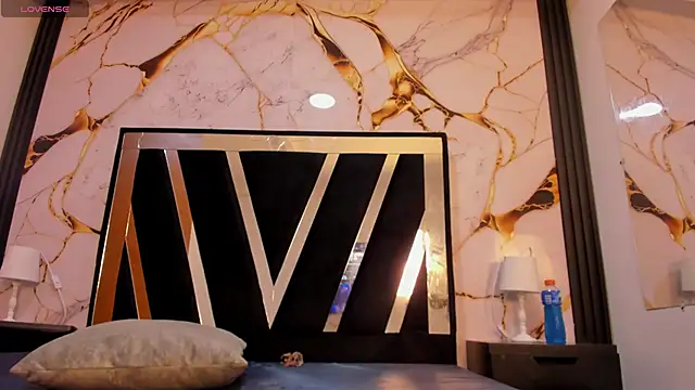 KarinaSimonz online show from 01-14-26, 08:03