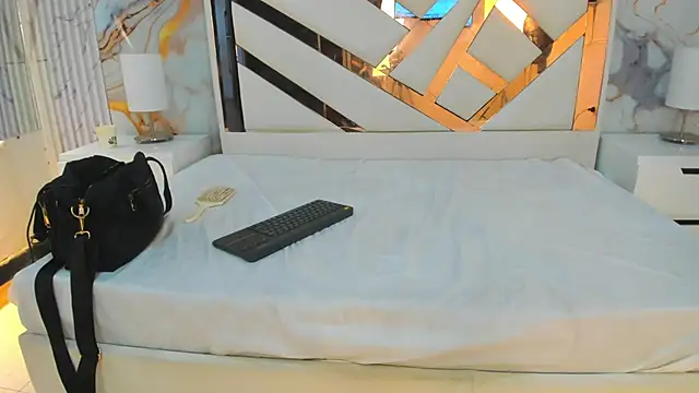 KarinaSimonz online show from 04-26-26, 07:55