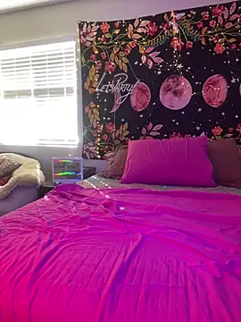 GoldieBakeman online show from 02-18-25, 05:42