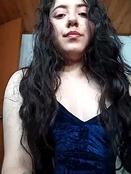 Emi chik online show from 12-17-25, 09:48