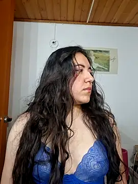 Emi chik online show from 03-27-26, 10:48