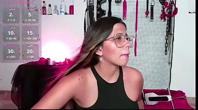 Megaan Greey online show from 01-09-25, 02:01