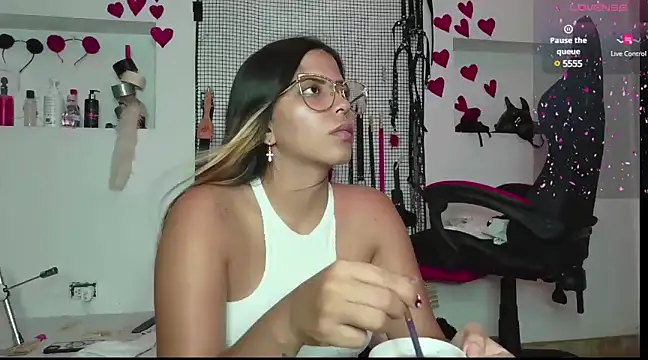 Megaan Greey online show from 03-11-25, 09:37