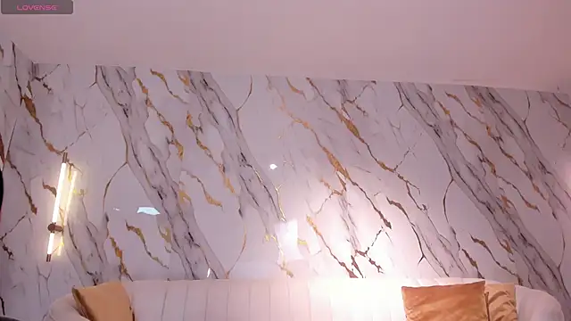 KatieNolan 1 online show from 04-13-26, 07:52