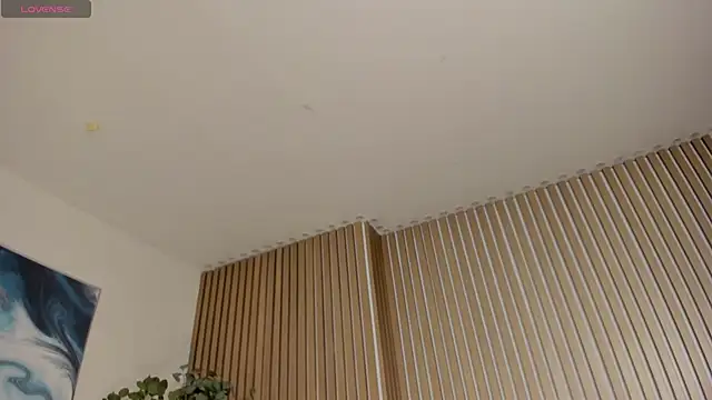 KatieNolan 1 online show from 04-27-26, 07:12