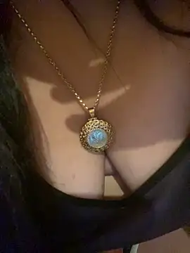 Cameelia online show from 09-15-25, 02:22