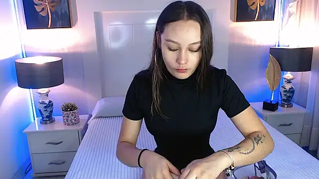 Ivyy Crystal online show from 03-12-26, 12:33